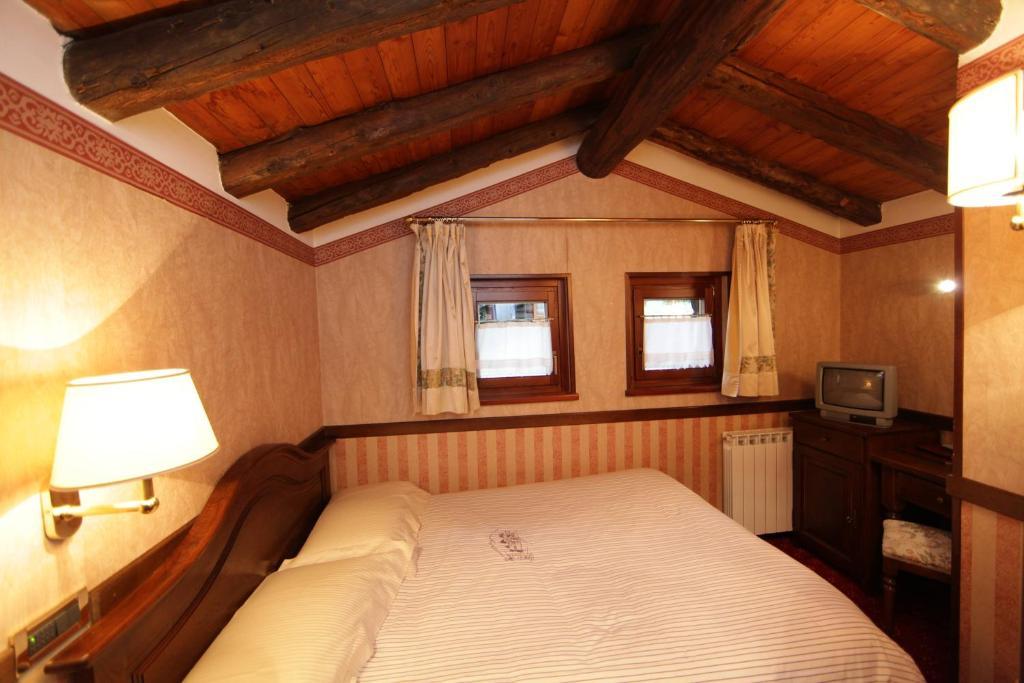Hotel Petit Prince Antagnod Chambre photo