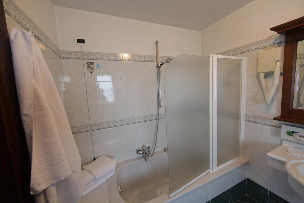 Hotel Petit Prince Antagnod Chambre photo